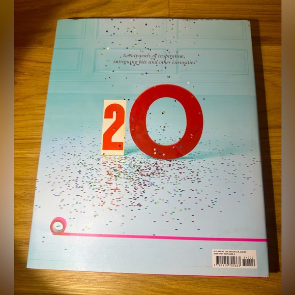 Kate Spade Book - Picture 3 of 3